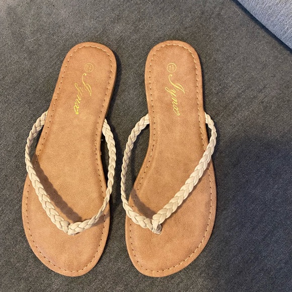 Aerie sandals brand new - Picture 6 of 6